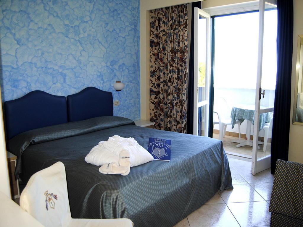 Hotel L'Approdo Casamicciola Terme Bagian luar foto