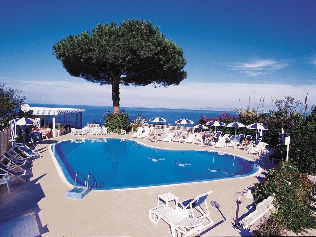 Hotel L'Approdo Casamicciola Terme Bagian luar foto