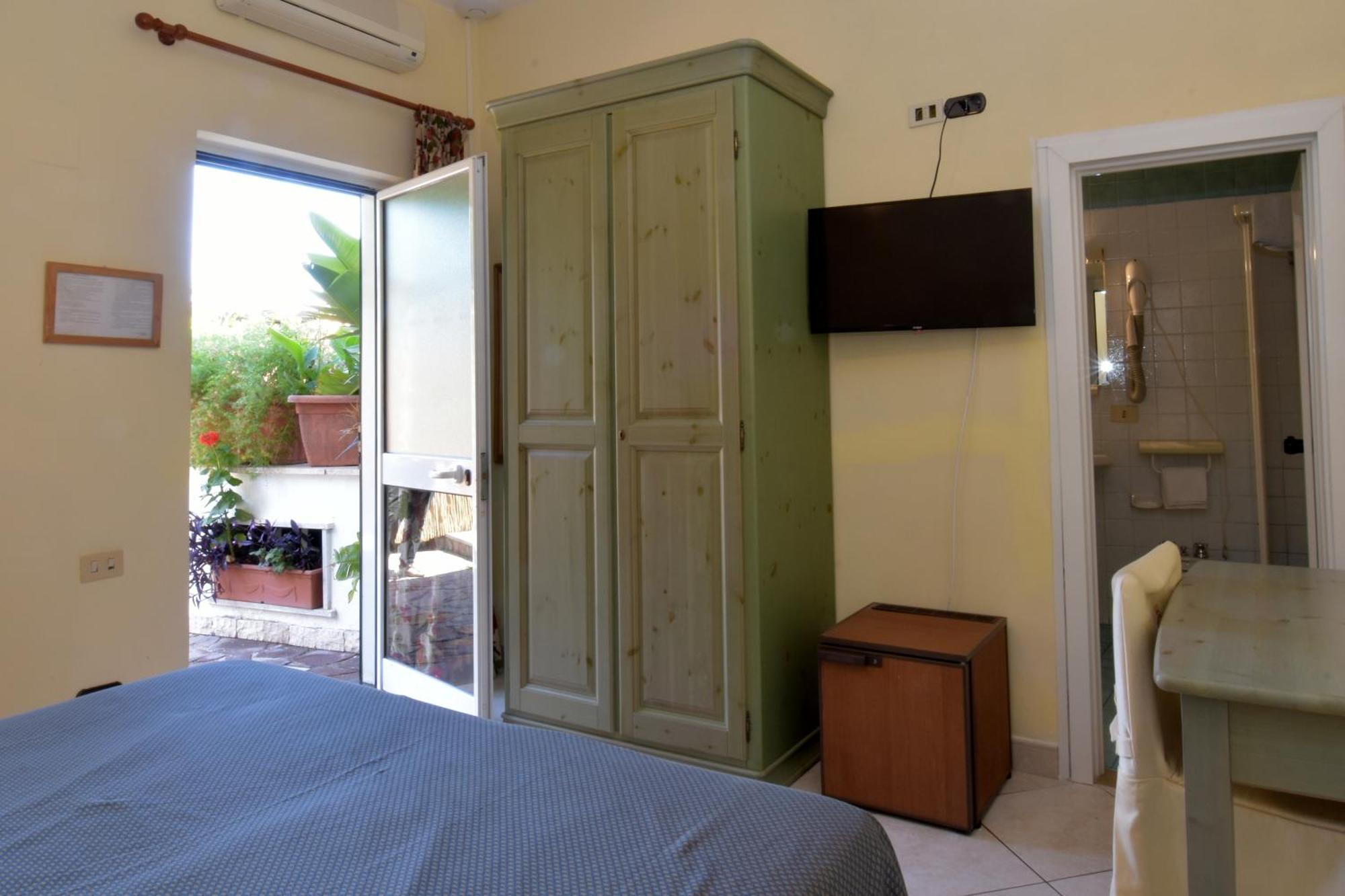 Hotel L'Approdo Casamicciola Terme Bagian luar foto