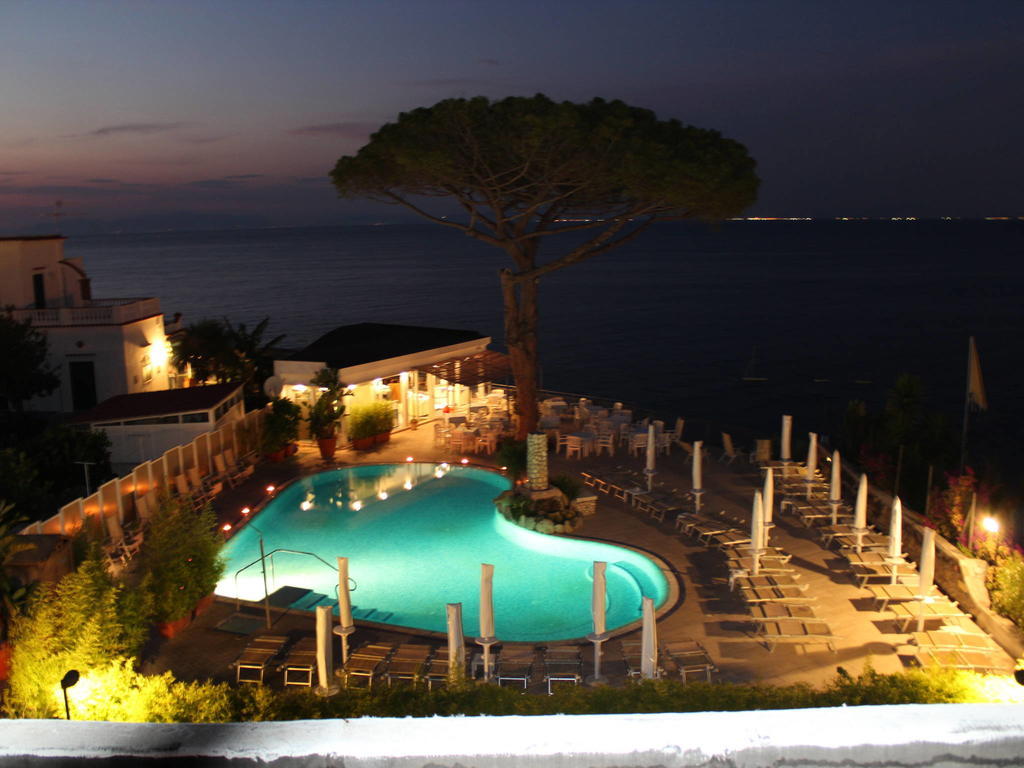 Hotel L'Approdo Casamicciola Terme Bagian luar foto