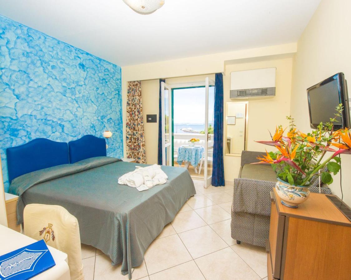 Hotel L'Approdo Casamicciola Terme Bagian luar foto